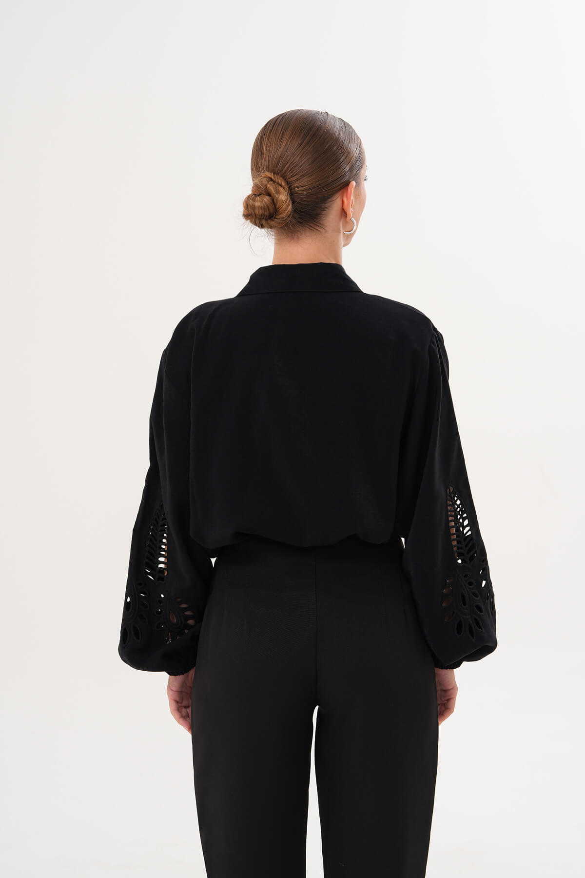 Bilek Lastikli Kolları Nakışlı Gömlek MDG-25-D-19 Siyah - 3