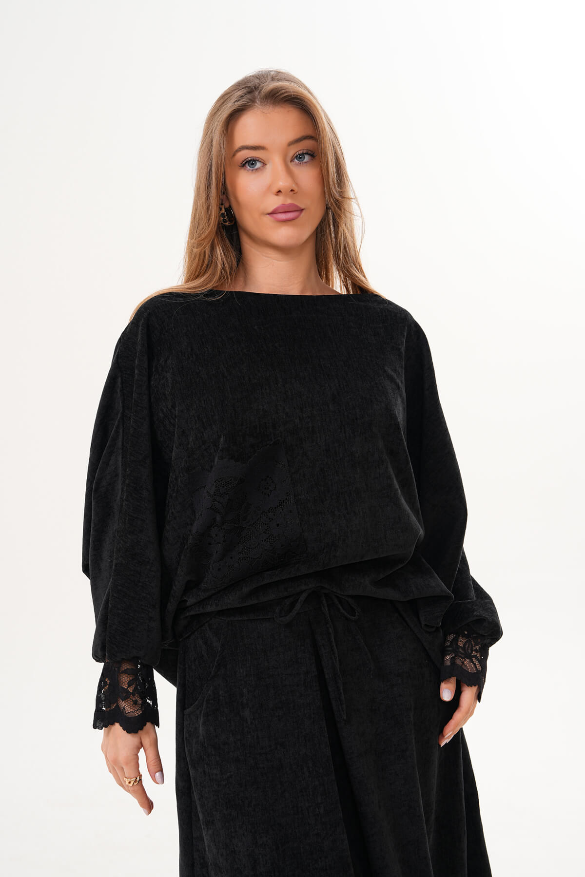 Dantel Detaylı Bluz MDG-25-D-90 Siyah - MDG