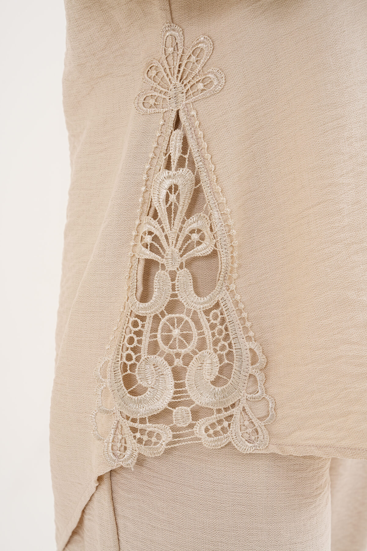 Dantel Detaylı Gömlek MDG-25-D-77 Bej - 2