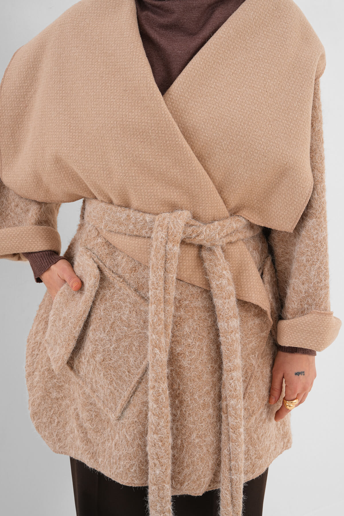 Geniş Yaka Kuşaklı Kaşe Hırka MDG-25-D-107 Taş - 2