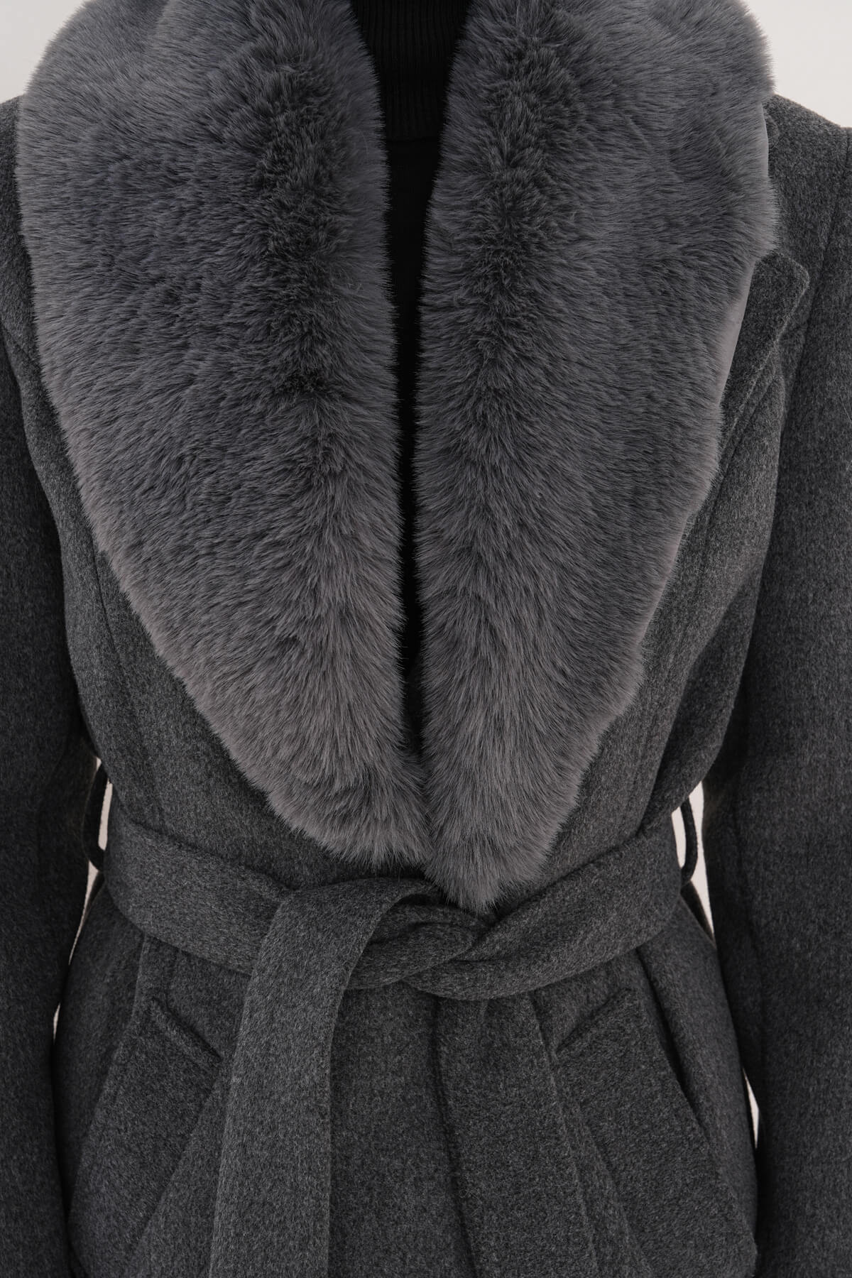 Yaka Kürklü Kuşaklı Uzun Kaban MDG-ALTY-5161 Antrasit - 4