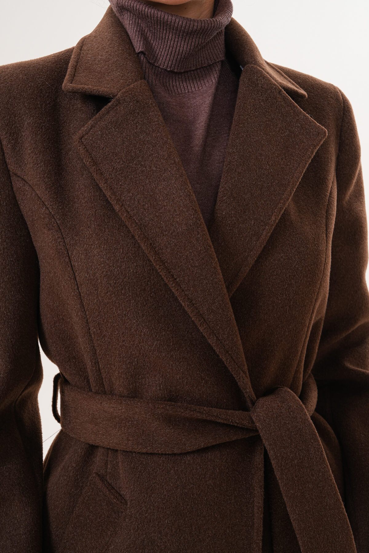 Yaka Kürklü Kuşaklı Uzun Kaban MDG-ALTY-5161 Kahverengi - 3