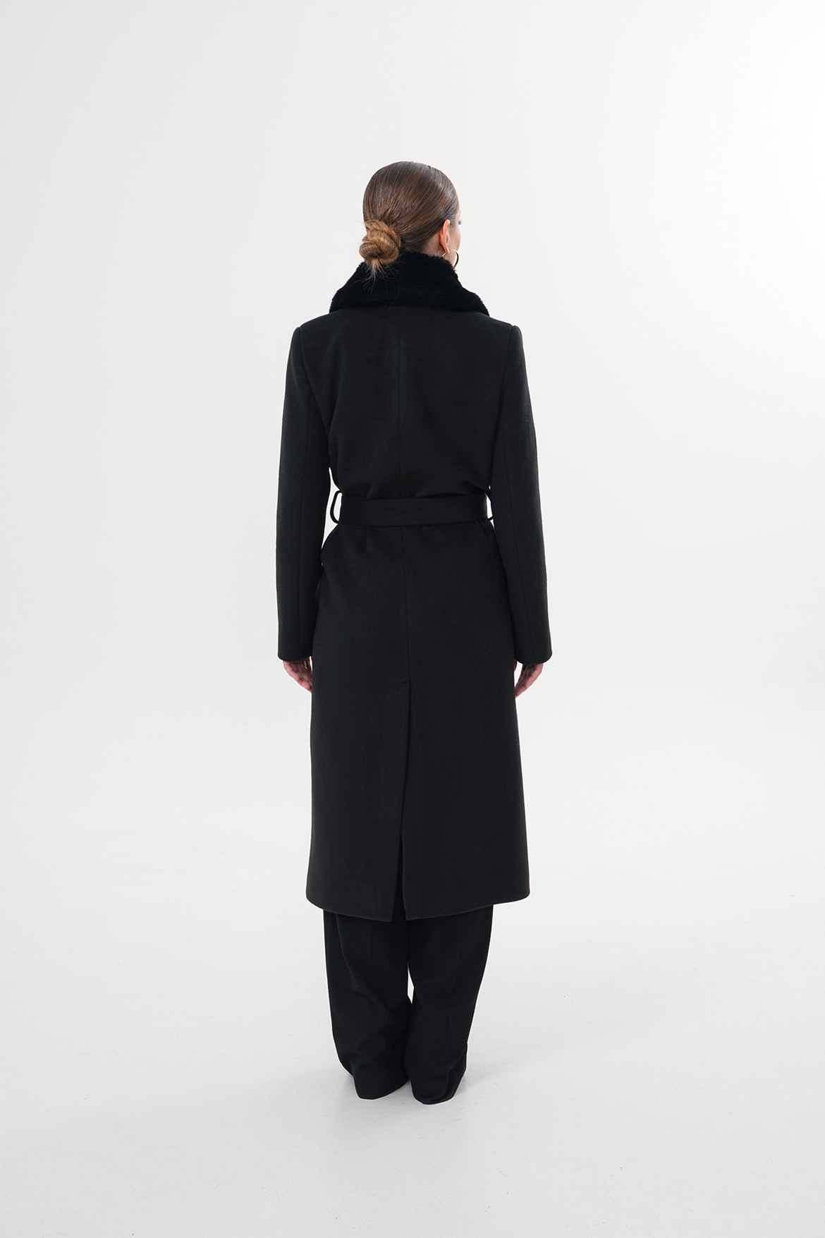 Yaka Kürklü Kuşaklı Uzun Kaban MDG-ALTY-5161 Siyah - 6