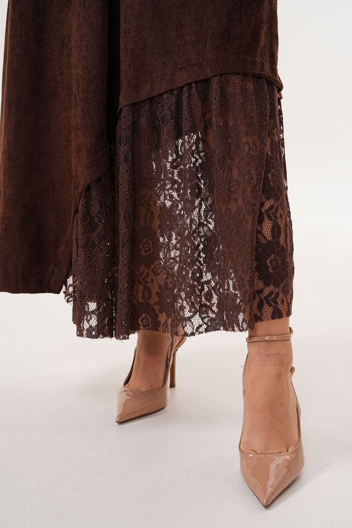 Yan Dantelli Kadife Etek MDG-25-D-91 Kahverengi - 3