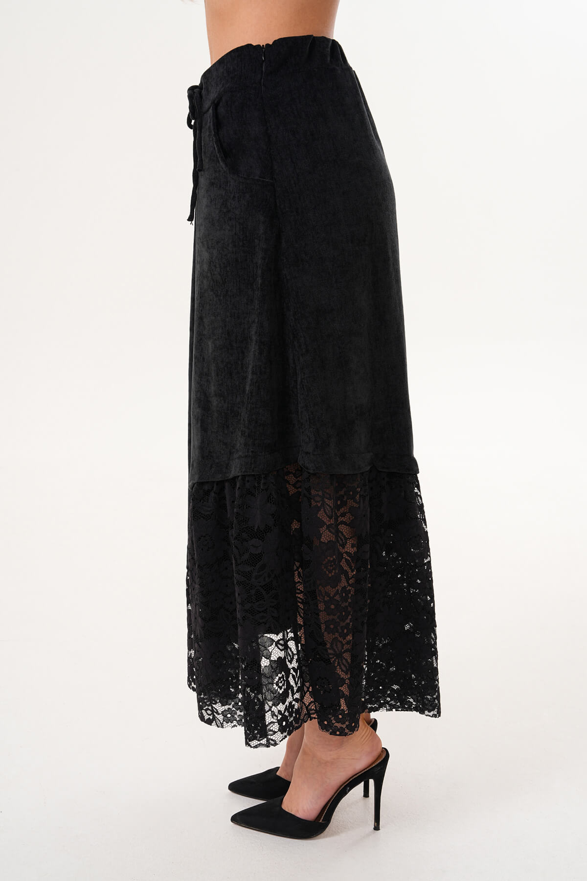 Yan Dantelli Kadife Etek MDG-25-D-91 Siyah - 3